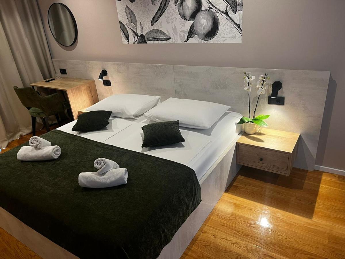 Memori Bed&Breakfast Rab Town Eksteriør bilde