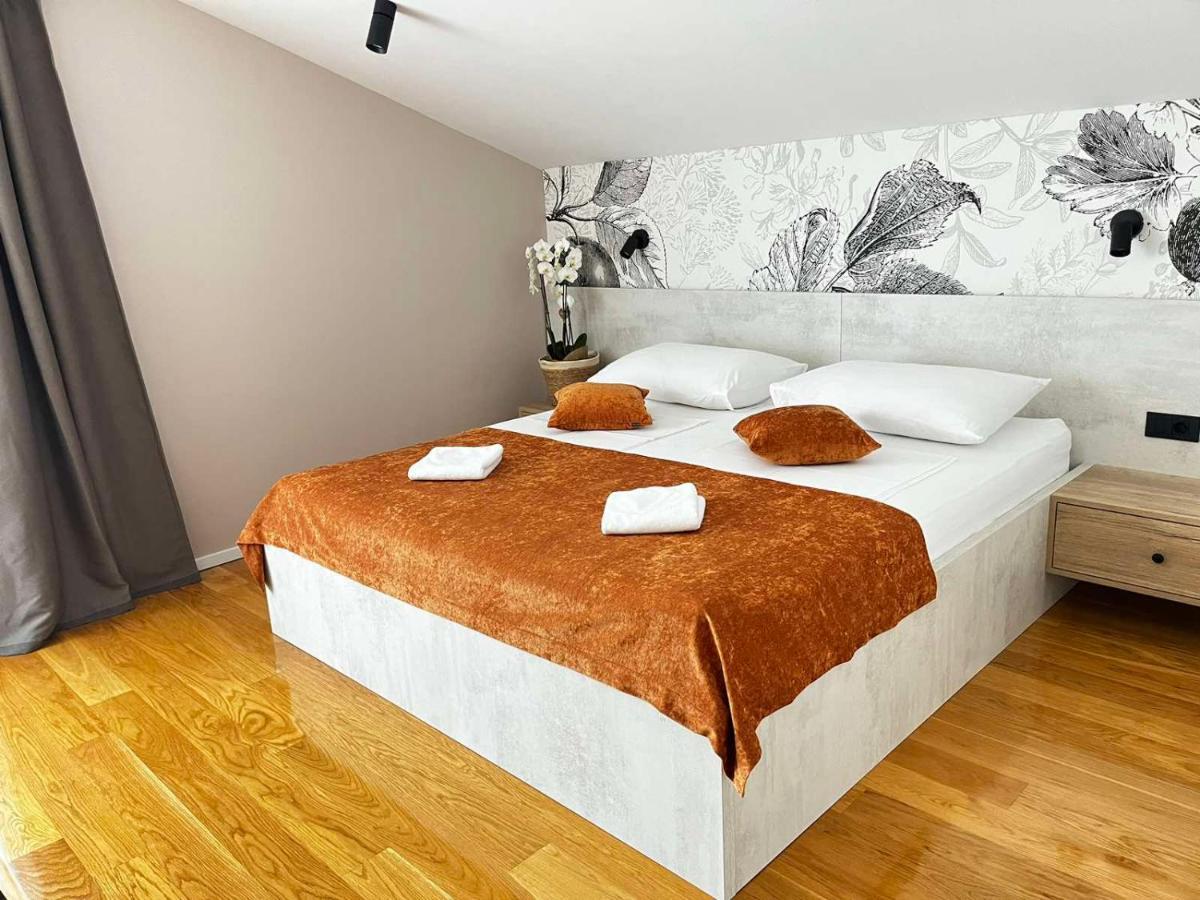 Memori Bed&Breakfast Rab Town Eksteriør bilde